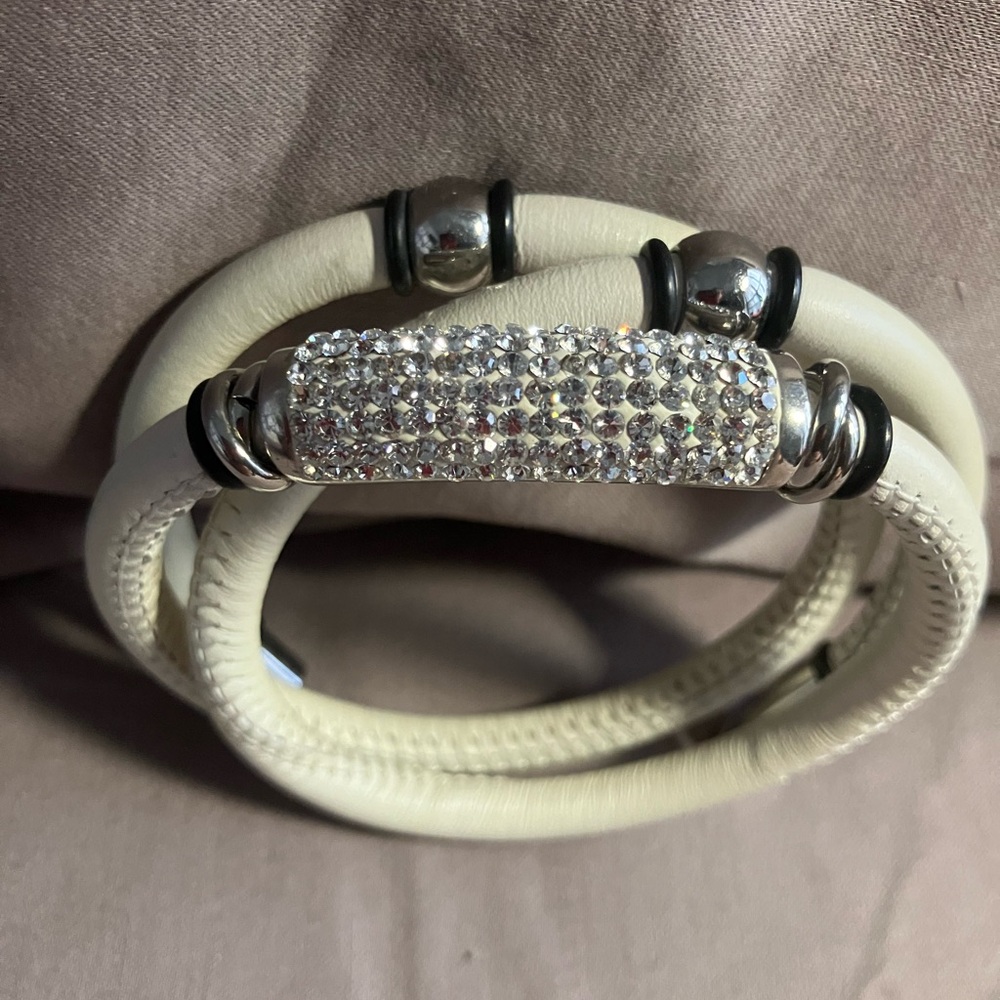 Gorgeous bracelet